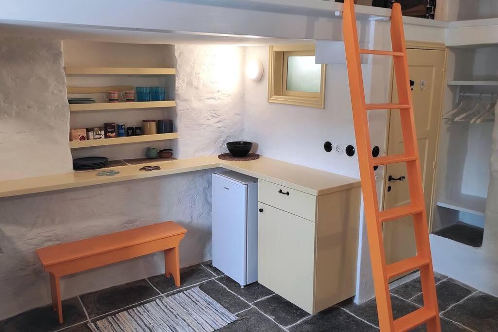 Hidden Gem - Sifnos, Kastro. Lägenhet Kástron Exteriör bild