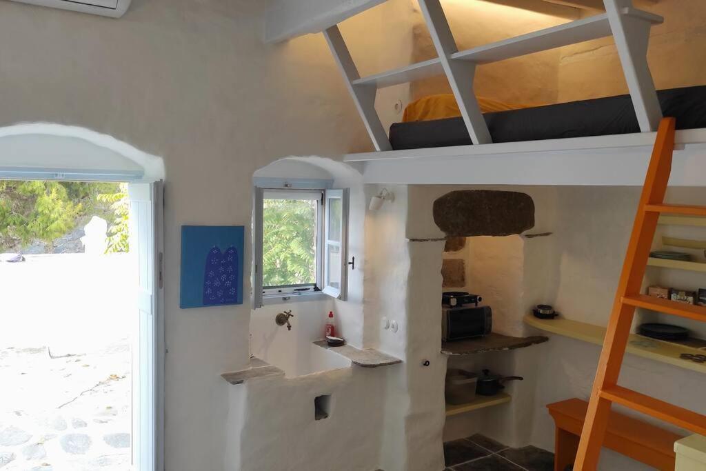 Hidden Gem - Sifnos, Kastro. Lägenhet Kástron Exteriör bild